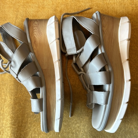 Sorel Joanie III lace up Wedge sandal size 8.5 - Picture 2 of 6
